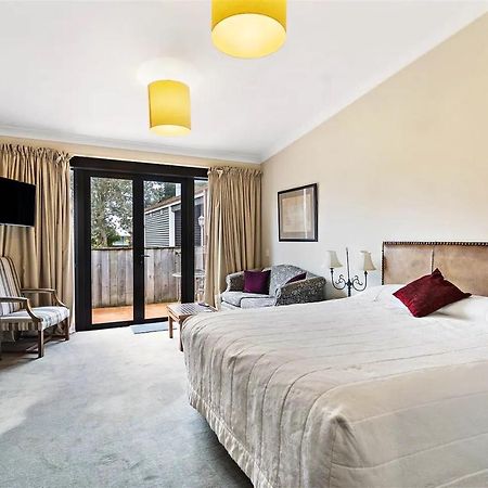 מסטרטון Gateway Motor Inn מראה חיצוני תמונה