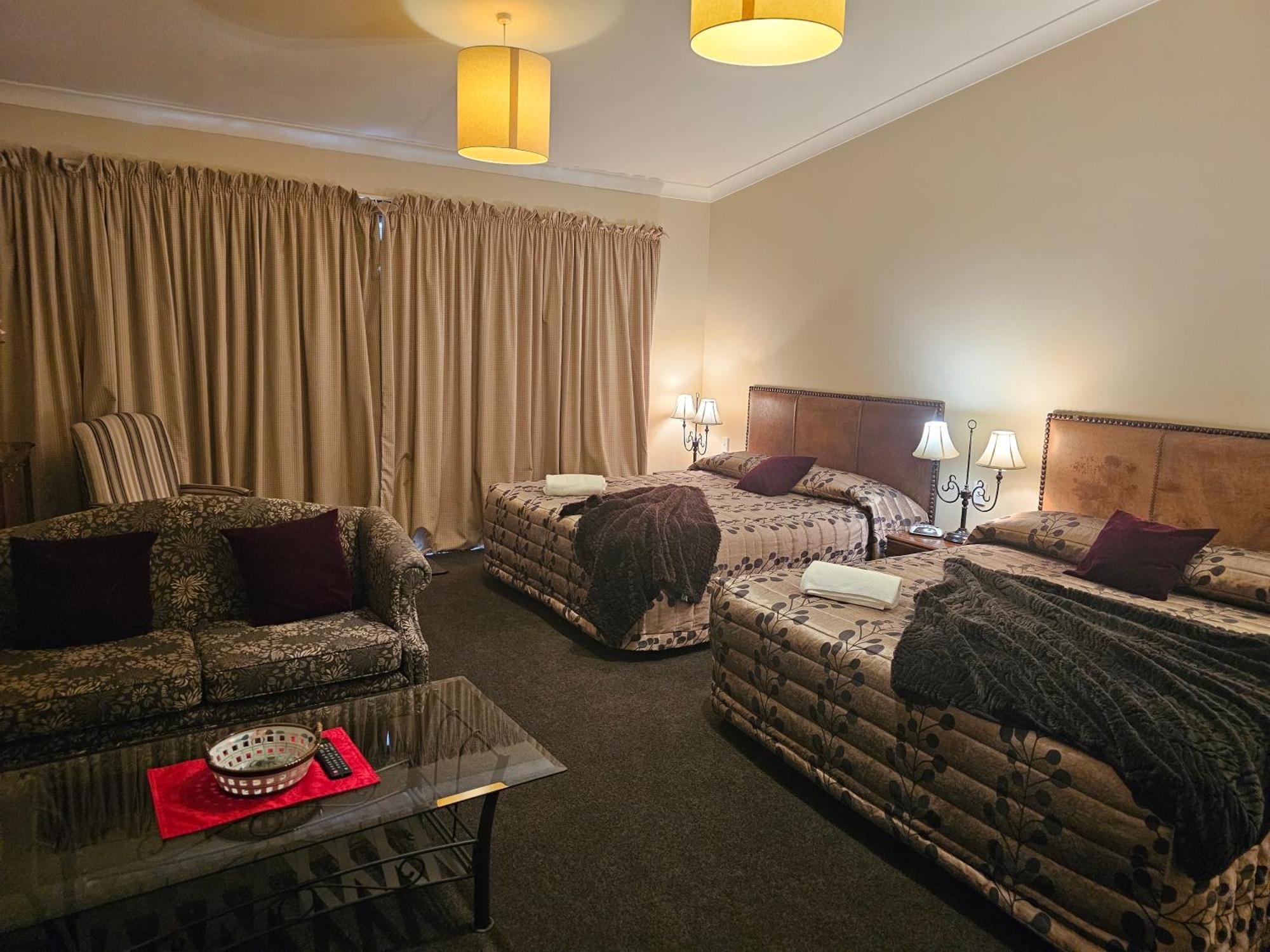 מסטרטון Gateway Motor Inn מראה חיצוני תמונה